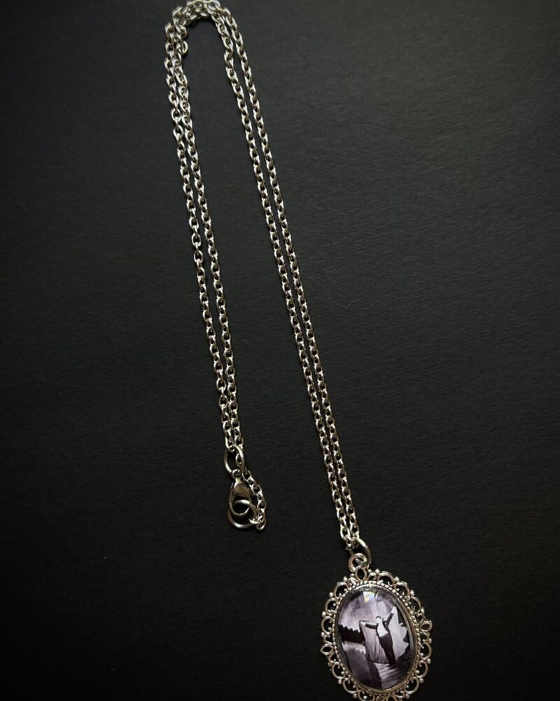 Dracula chain