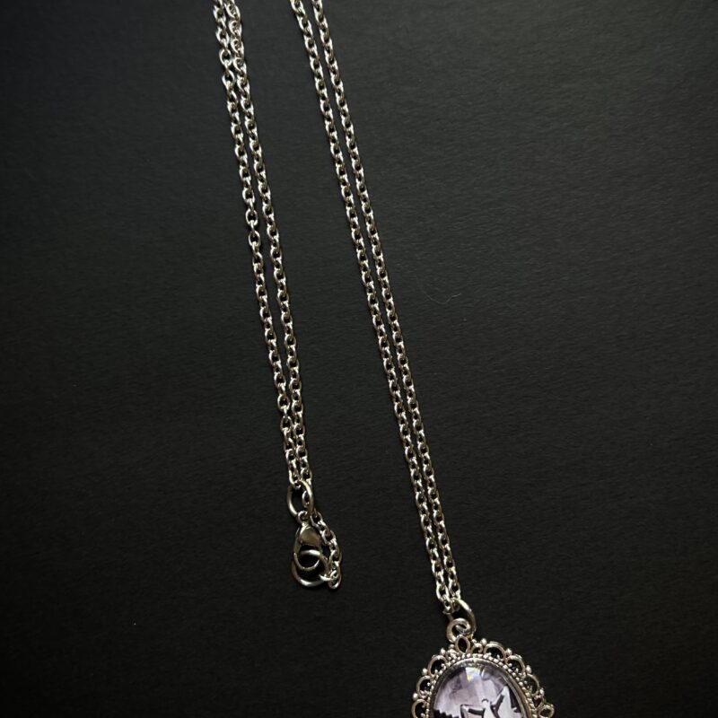 Dracula chain