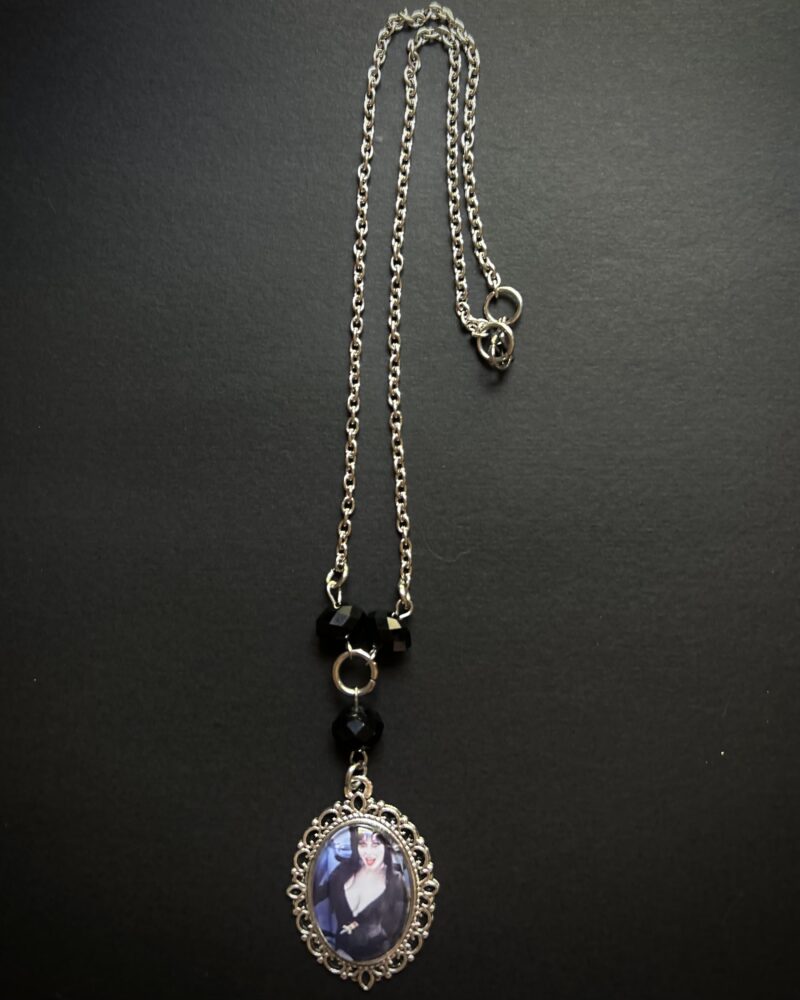 Elvira chain